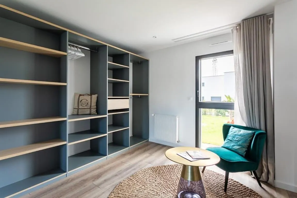 Villa Ty Laouen- Maison Moderne 3 Chambres Jardin Dinard 0*,  Francia